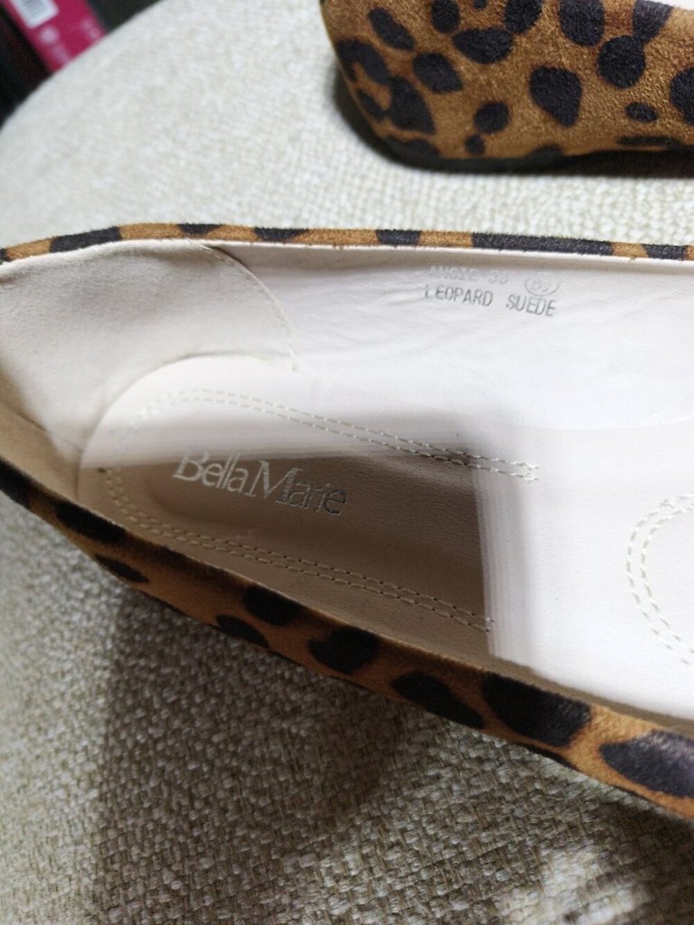 Bella Marie Angie-53 Women's Classic Pointy Toe Ballet Flats Leopard Suede 8.5 - Picture 4 of 5